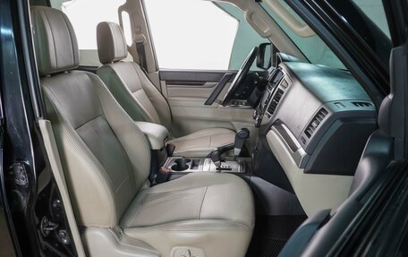 Mitsubishi Pajero IV, 2017 год, 3 149 000 рублей, 8 фотография