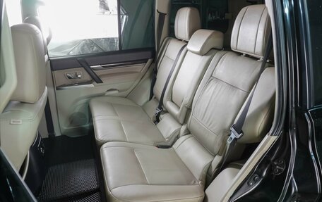 Mitsubishi Pajero IV, 2017 год, 3 149 000 рублей, 9 фотография
