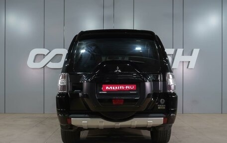Mitsubishi Pajero IV, 2017 год, 3 149 000 рублей, 4 фотография