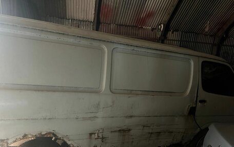 Toyota HiAce H100, 2000 год, 300 000 рублей, 3 фотография