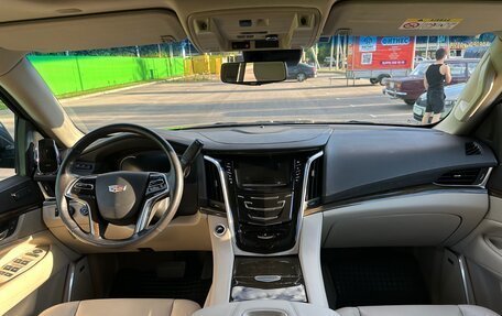 Cadillac Escalade IV, 2019 год, 5 500 000 рублей, 8 фотография