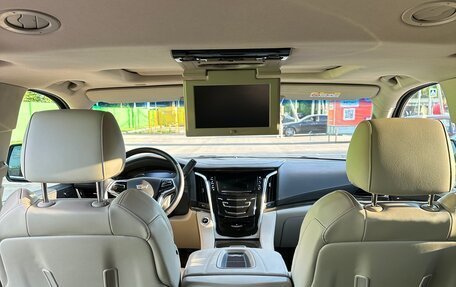 Cadillac Escalade IV, 2019 год, 5 500 000 рублей, 9 фотография