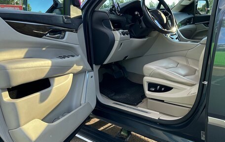 Cadillac Escalade IV, 2019 год, 5 500 000 рублей, 15 фотография