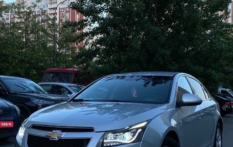 Chevrolet Cruze II, 2010 год, 875 000 рублей, 1 фотография