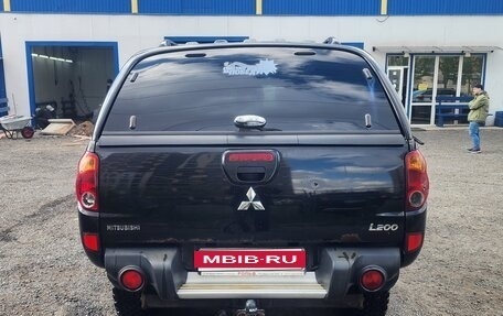 Mitsubishi L200 IV рестайлинг, 2011 год, 1 400 000 рублей, 3 фотография
