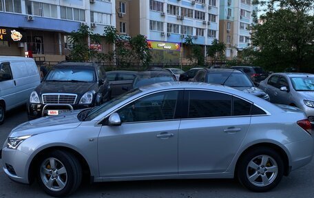 Chevrolet Cruze II, 2010 год, 875 000 рублей, 10 фотография