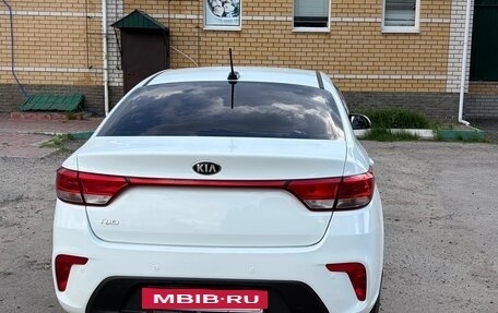 KIA Rio IV, 2018 год, 1 050 000 рублей, 3 фотография