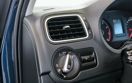 Volkswagen Polo VI (EU Market), 2015 год, 1 425 000 рублей, 8 фотография