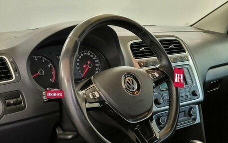 Volkswagen Polo VI (EU Market), 2015 год, 1 425 000 рублей, 10 фотография