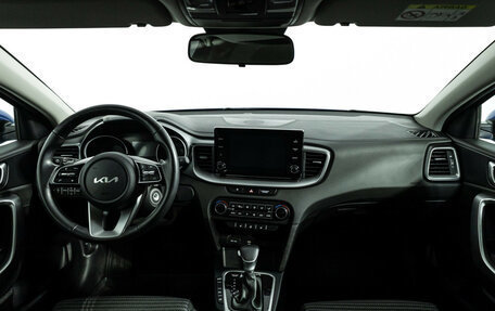 KIA cee'd III, 2022 год, 2 296 870 рублей, 13 фотография