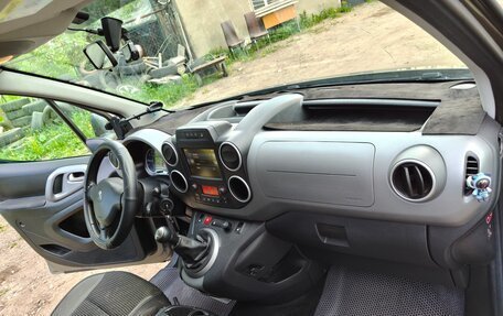 Peugeot Partner II рестайлинг 2, 2017 год, 1 300 000 рублей, 12 фотография