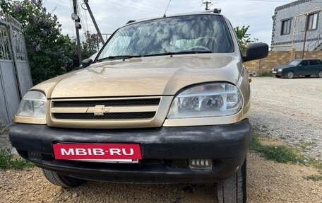 Chevrolet Niva I рестайлинг, 2004 год, 410 000 рублей, 4 фотография