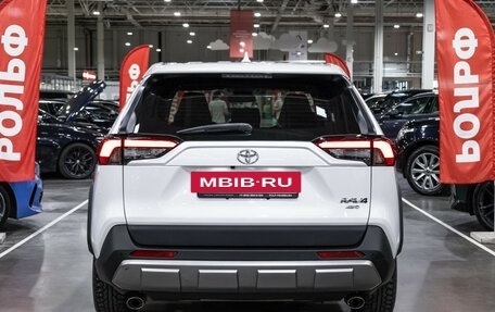 Toyota RAV4, 2022 год, 3 680 000 рублей, 15 фотография