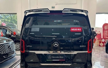 Mercedes-Benz Vito, 2025 год, 7 400 000 рублей, 4 фотография