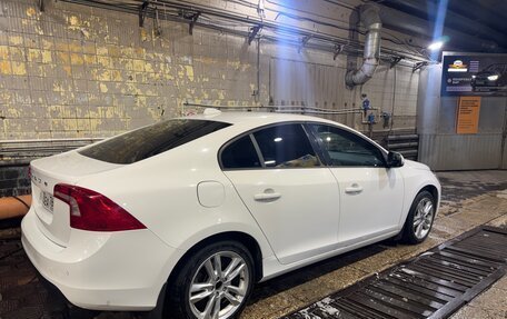 Volvo S60 III, 2011 год, 700 000 рублей, 2 фотография