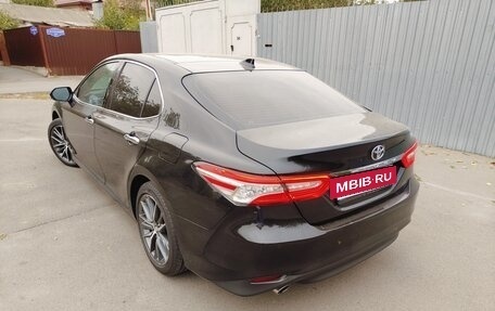 Toyota Camry, 2023 год, 4 000 000 рублей, 6 фотография