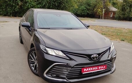 Toyota Camry, 2023 год, 4 000 000 рублей, 2 фотография
