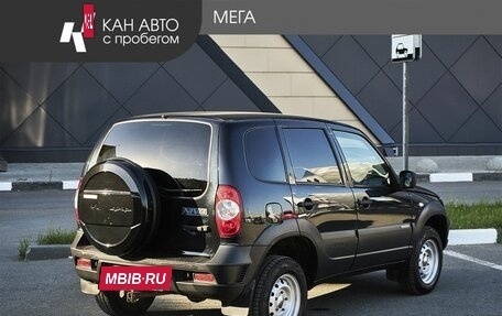 Chevrolet Niva I рестайлинг, 2017 год, 725 000 рублей, 2 фотография