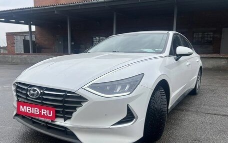 Hyundai Sonata VIII, 2021 год, 1 900 000 рублей, 2 фотография