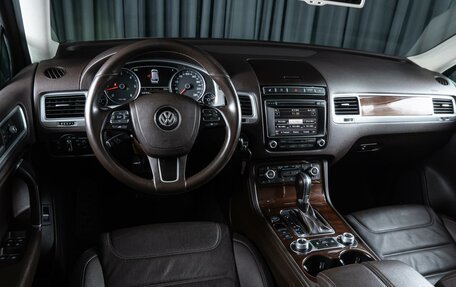 Volkswagen Touareg III, 2016 год, 3 099 000 рублей, 6 фотография