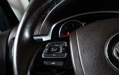 Volkswagen Touareg III, 2016 год, 3 099 000 рублей, 21 фотография