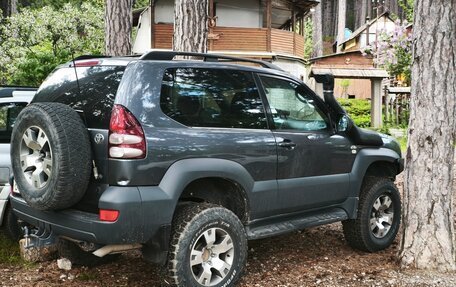 Toyota Land Cruiser Prado 120 рестайлинг, 2004 год, 2 900 000 рублей, 4 фотография