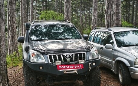 Toyota Land Cruiser Prado 120 рестайлинг, 2004 год, 2 900 000 рублей, 3 фотография