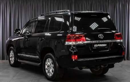 Toyota Land Cruiser 200, 2016 год, 5 618 000 рублей, 2 фотография