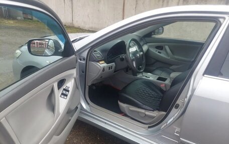 Toyota Camry, 2008 год, 1 050 000 рублей, 1 фотография