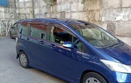 Honda Freed I, 2012 год, 1 030 000 рублей, 4 фотография