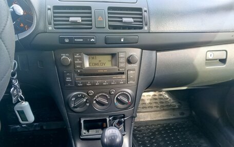 Toyota Avensis III рестайлинг, 2008 год, 850 000 рублей, 6 фотография