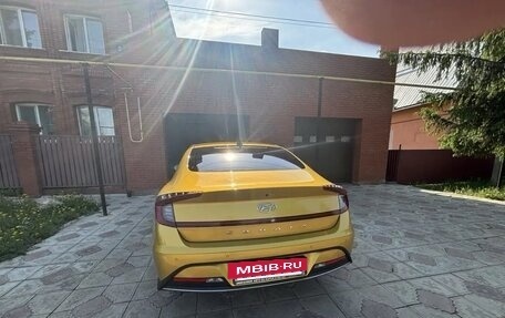 Hyundai Sonata VIII, 2019 год, 1 990 000 рублей, 4 фотография