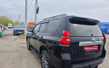 Toyota Land Cruiser Prado 150 рестайлинг 2, 2017 год, 3 690 000 рублей, 4 фотография
