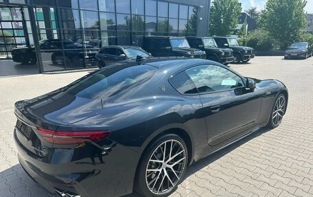 Maserati GranTurismo, 2023 год, 20 990 000 рублей, 4 фотография