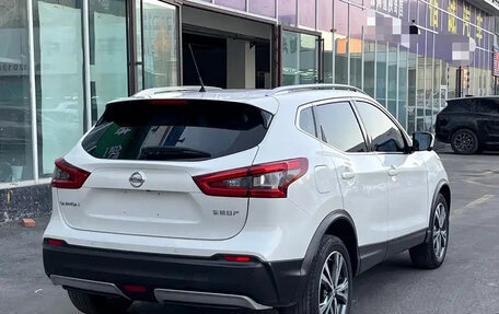 Nissan Qashqai, 2022 год, 1 640 000 рублей, 5 фотография