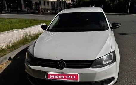 Volkswagen Jetta VI, 2014 год, 900 000 рублей, 1 фотография