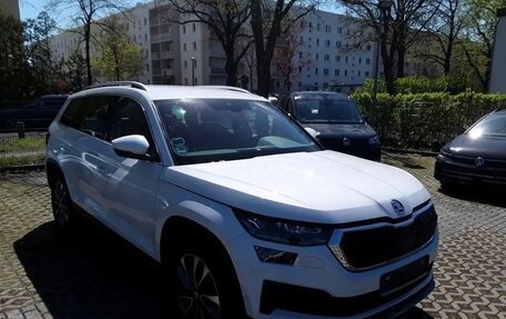 Skoda Kodiaq I, 2022 год, 2 462 000 рублей, 3 фотография