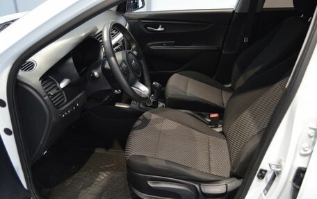 KIA Rio IV, 2019 год, 1 396 000 рублей, 17 фотография
