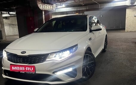 KIA Optima IV, 2018 год, 2 200 000 рублей, 10 фотография