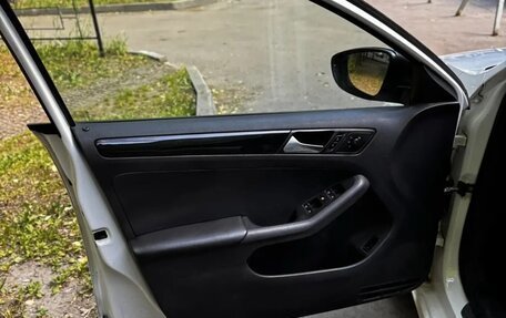 Volkswagen Jetta VI, 2014 год, 900 000 рублей, 25 фотография