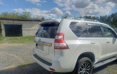Toyota Land Cruiser Prado 150 рестайлинг 2, 2015 год, 4 200 000 рублей, 5 фотография
