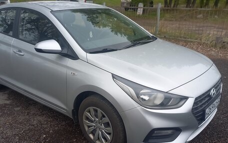 Hyundai Solaris II рестайлинг, 2017 год, 1 200 000 рублей, 5 фотография