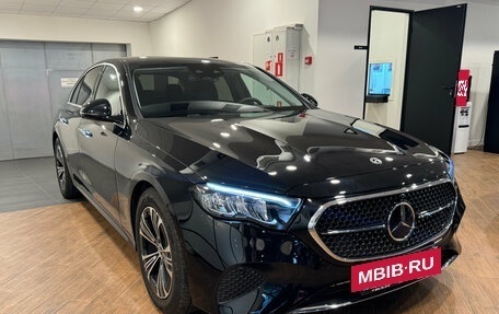 Mercedes-Benz E-Класс, 2024 год, 6 590 000 рублей, 2 фотография