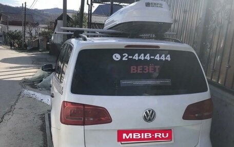 Volkswagen Touran III, 2014 год, 500 000 рублей, 6 фотография