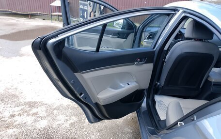 Hyundai Elantra VI рестайлинг, 2016 год, 1 110 000 рублей, 13 фотография