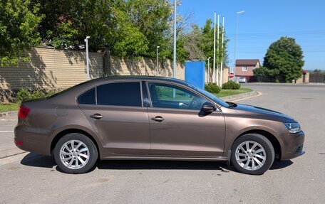 Volkswagen Jetta VI, 2012 год, 1 300 000 рублей, 4 фотография