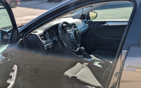 Volkswagen Jetta VI, 2012 год, 1 300 000 рублей, 8 фотография