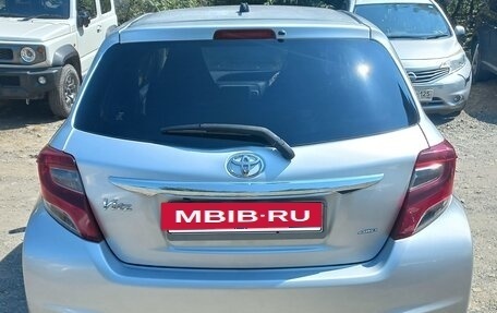 Toyota Vitz, 2015 год, 790 000 рублей, 4 фотография