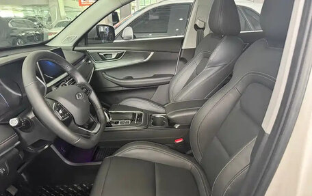 Chery Tiggo 8 I, 2024 год, 1 610 000 рублей, 4 фотография