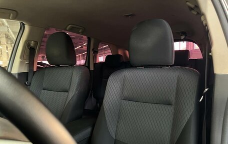 Mitsubishi Outlander III рестайлинг 3, 2014 год, 1 350 000 рублей, 10 фотография